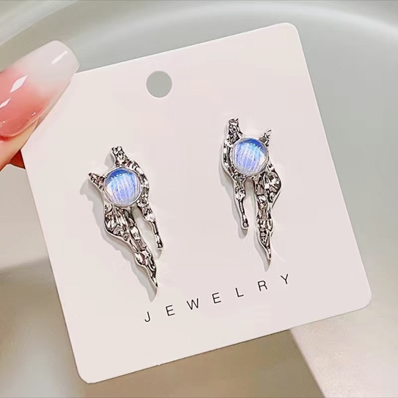 Jewelry - RETRO Y2K MOONSTONE EARRINGS